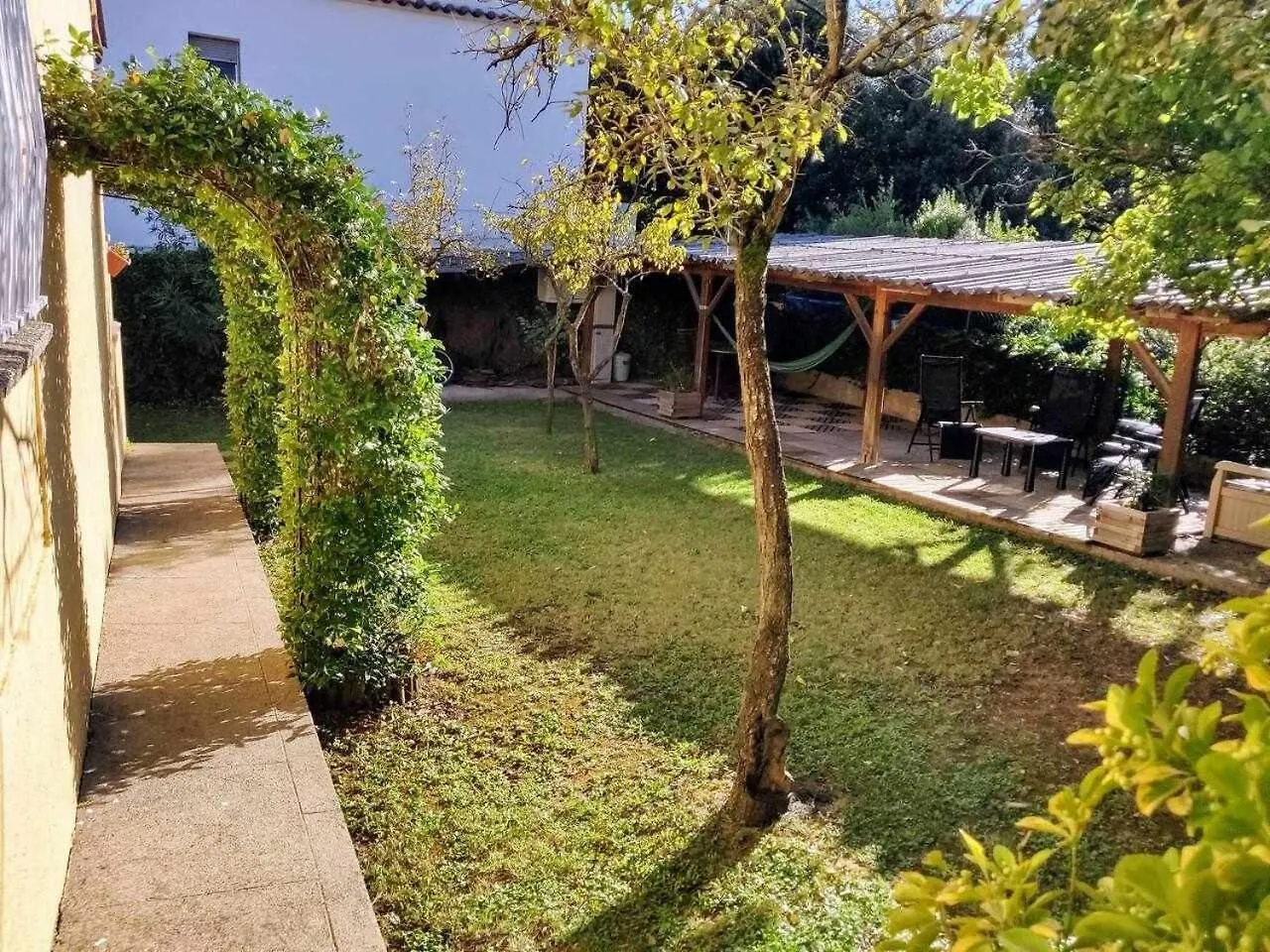 Can Camps Besalu Casa Planta Baja Con Jardin
