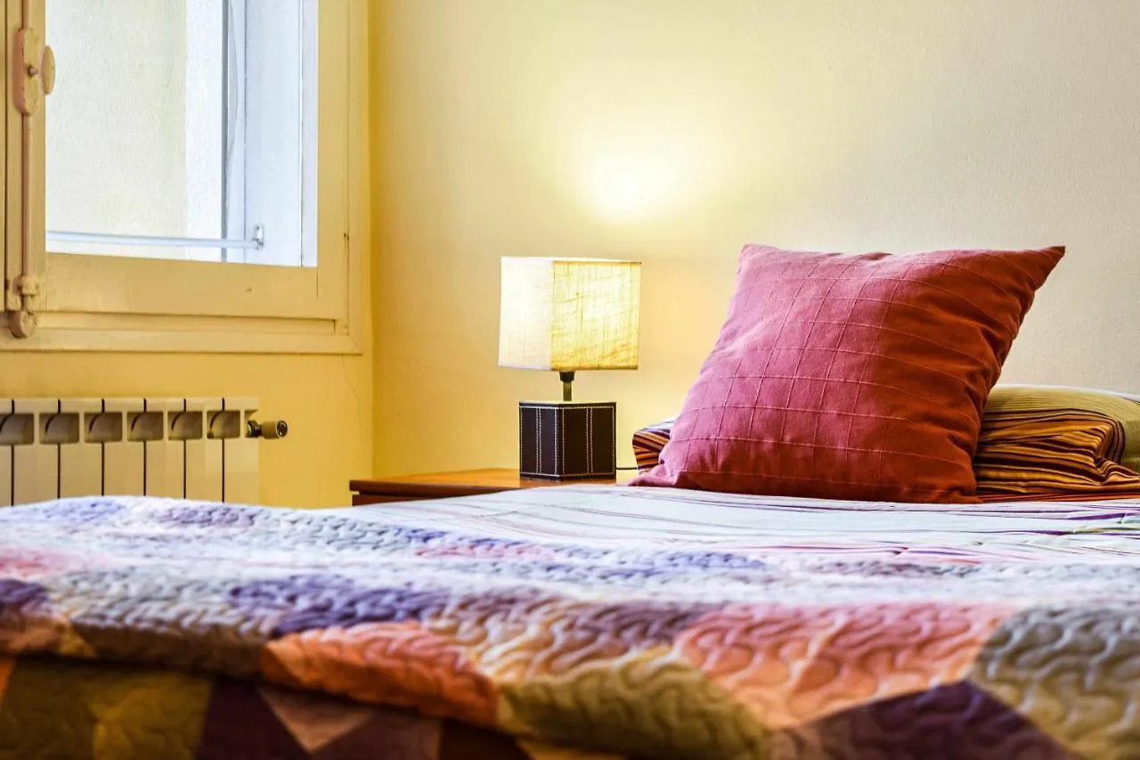 Can Camps Besalu Casa Planta Baja Con Jardin Spain