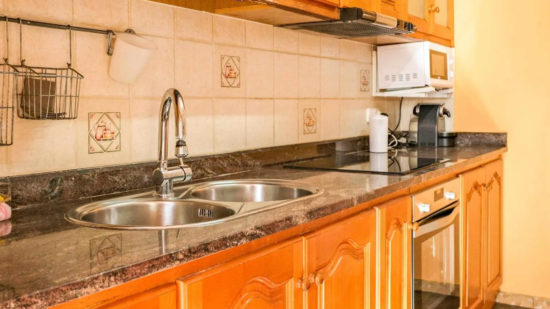 Can Camps Besalu Casa Planta Baja Con Jardin Holiday home