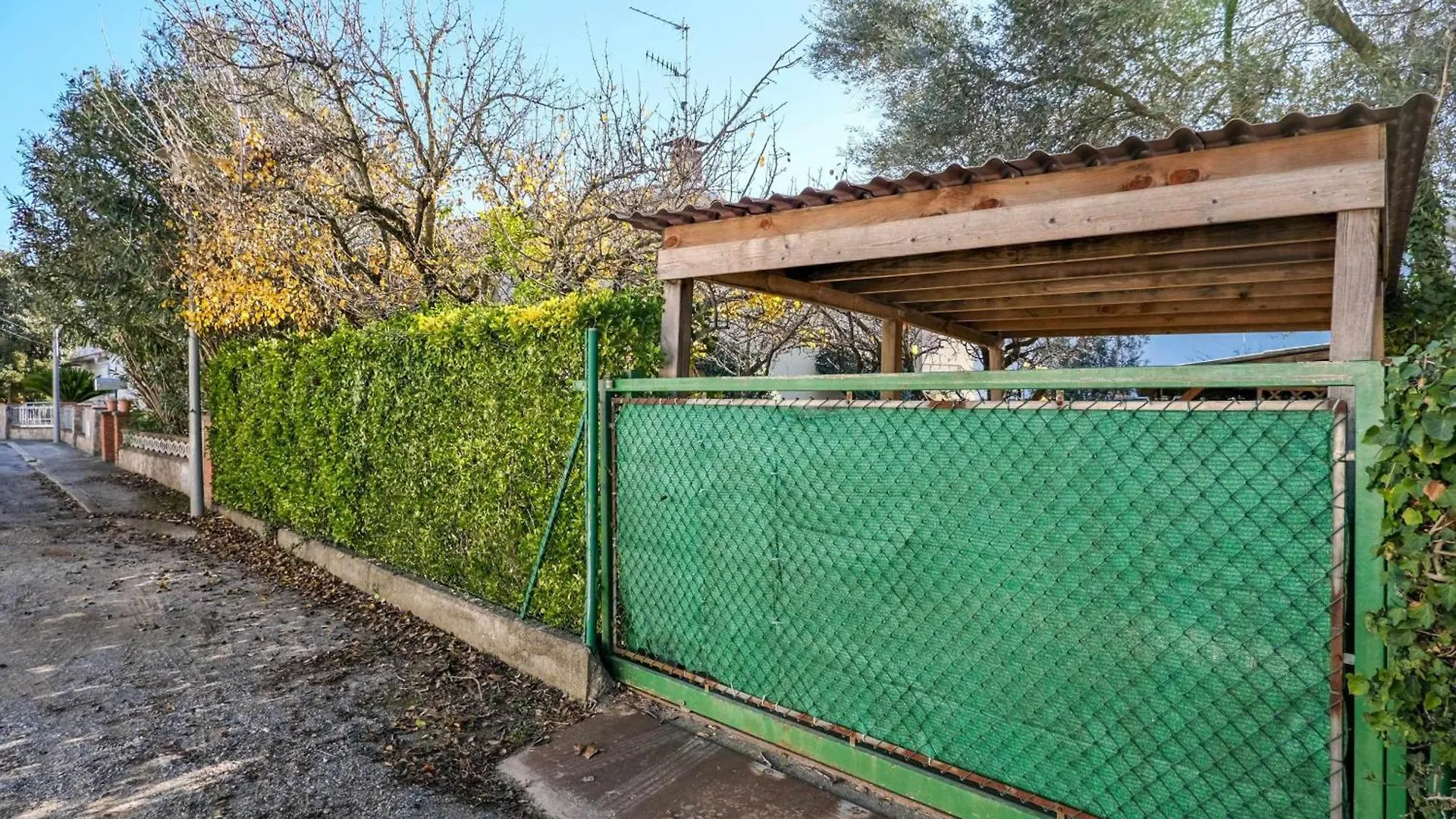 Can Camps Besalu Casa Planta Baja Con Jardin 0*,