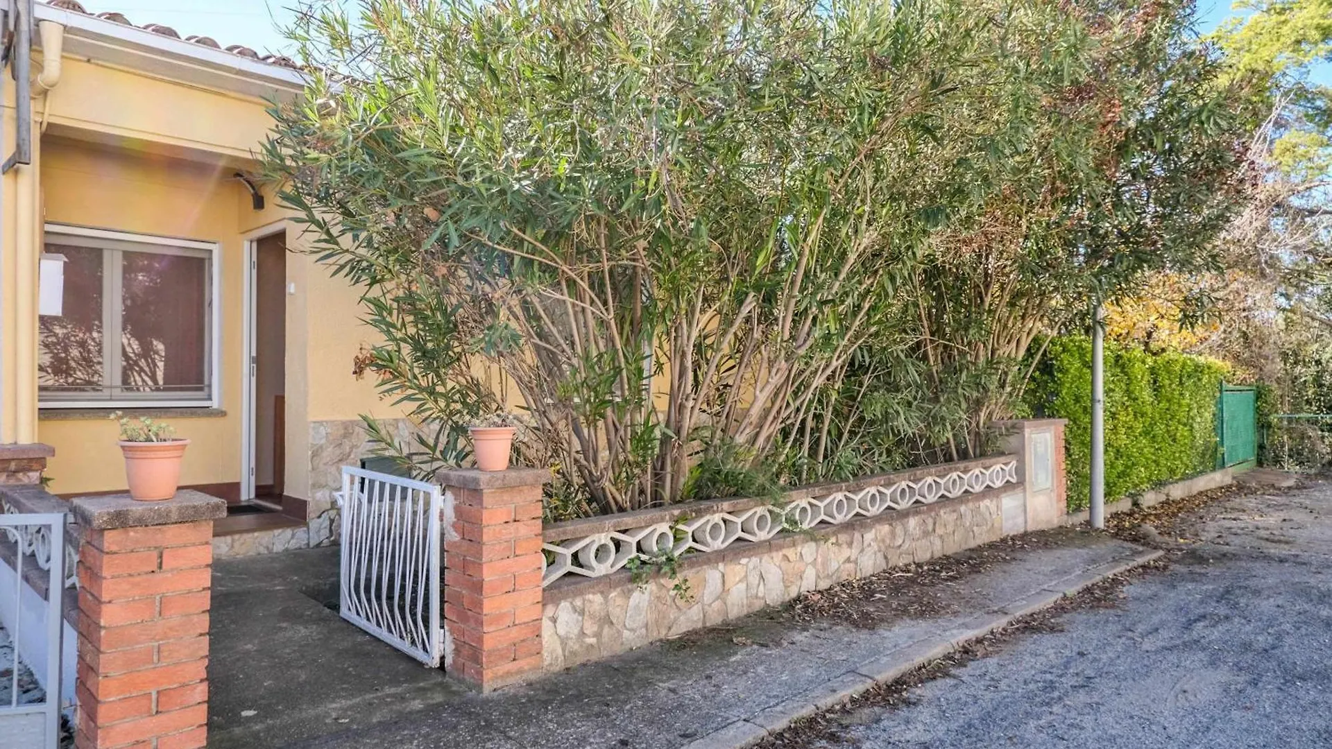 Can Camps Besalu Casa Planta Baja Con Jardin Holiday home